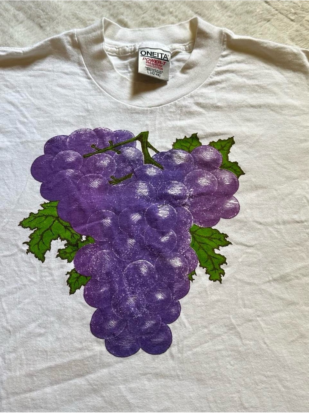 Vintage 90s Oneita White T-Shirt with Purple Grape Graphic L